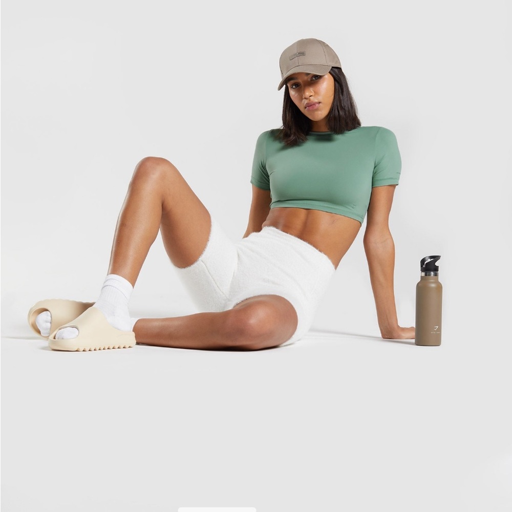 WHITNEY GYMSHARK GREEN CROP